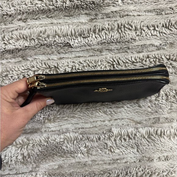 Coach Black Pebbled Leather Wristlet - Picture 4 of 6